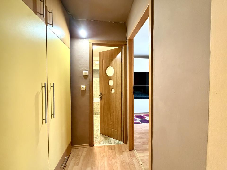 Apartament 3 camere, 57 mp utili, pret bun - Zona Bucovina