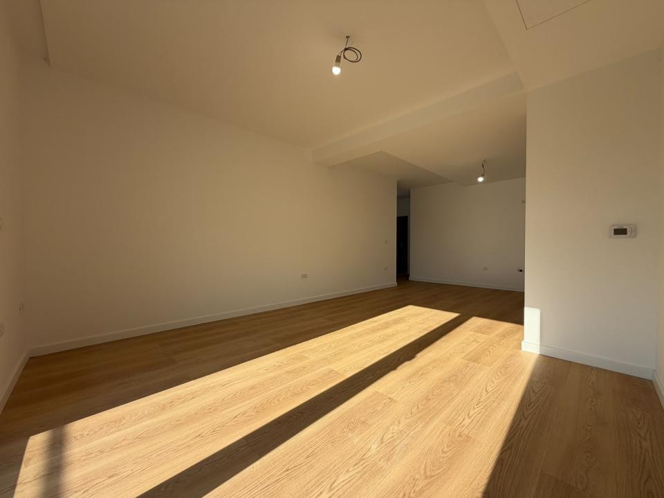 Apartament 2 camere, 53mp util, panouri solare, pompa de caldura - Bucovinei