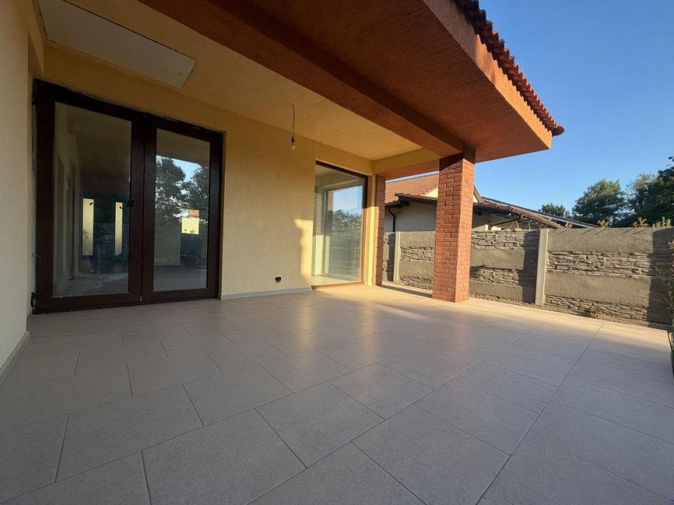 Casa individuala, 119mp utili, 500mp teren in Sanmihaiul Roman 