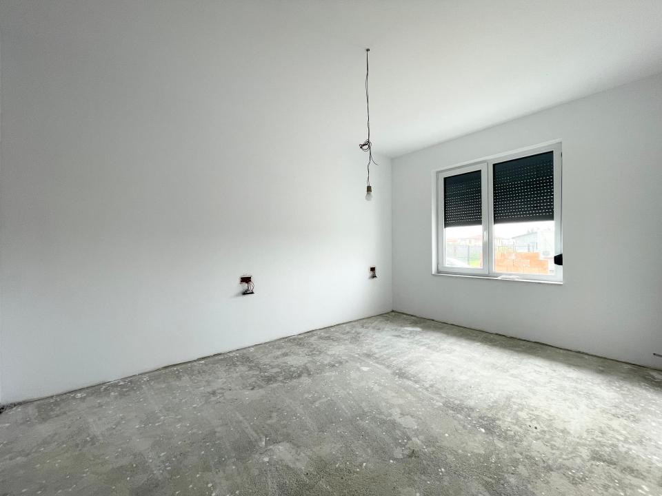 Duplex pe parter, 91 mp utili - la cheie - Mosnita Noua