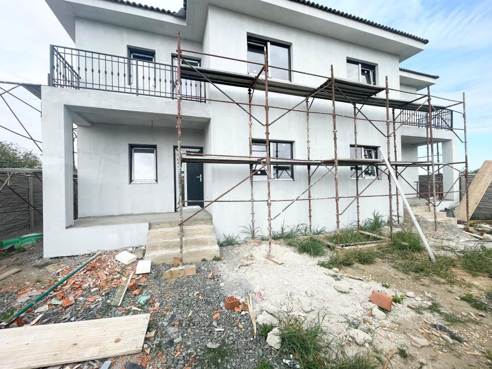 Duplex 5 camere, 365mp teren, 1434€/mp - Mosnita Veche