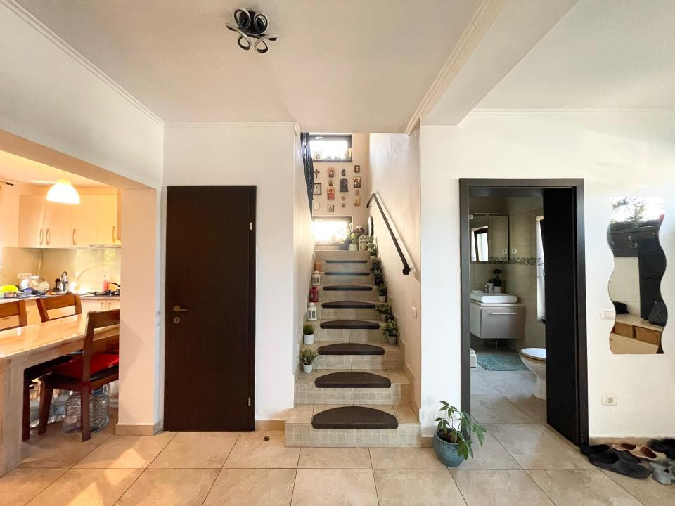Casa individuala, 130mp utili si 650mp teren - Super pozitie Mosnita Noua