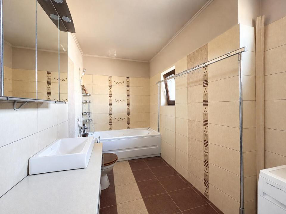 Casa individuala, 130mp utili si 650mp teren - Super pozitie Mosnita Noua