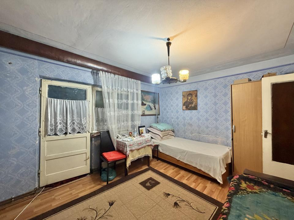 Apartament 1 camera, decomandat, etaj 2, zona Soarelui 