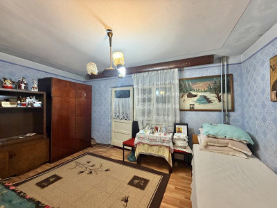 Apartament 1 camera, decomandat, etaj 2, zona Soarelui 
