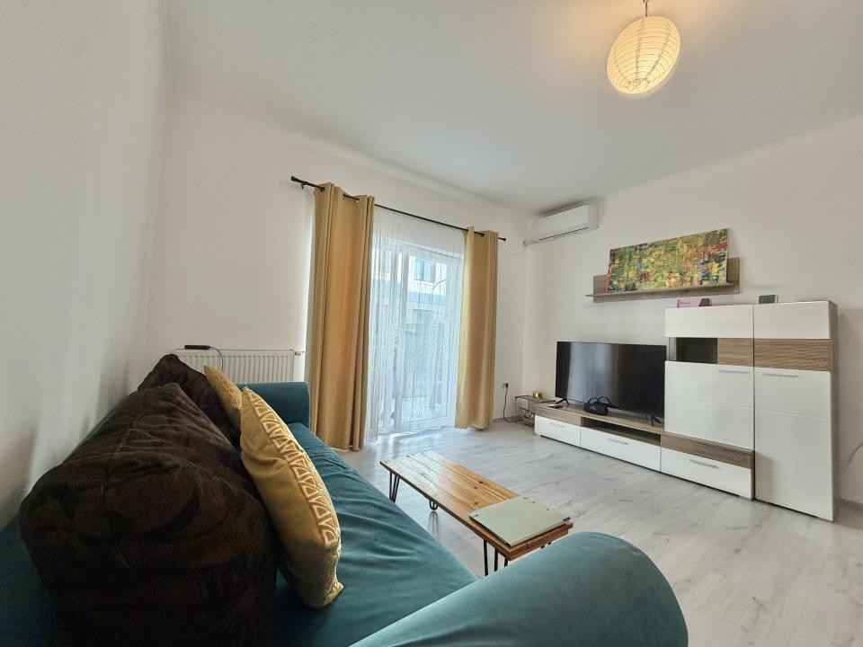 COMISION 0% Apartament 2 camere, decomandat, curte 102mp in Giroc 