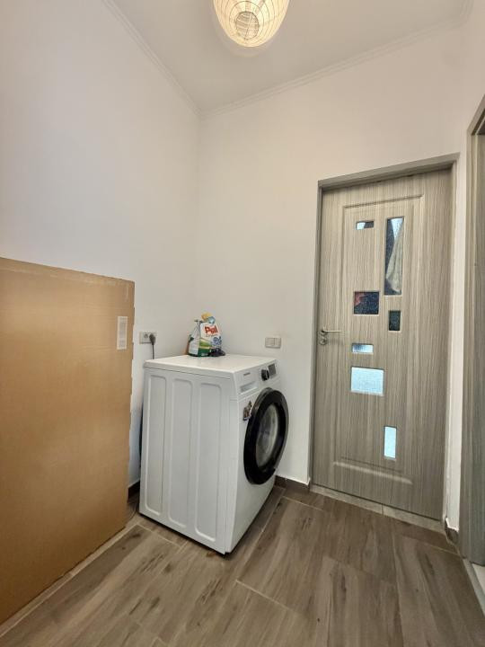 COMISION 0% Apartament 2 camere, decomandat, curte 102mp in Giroc 