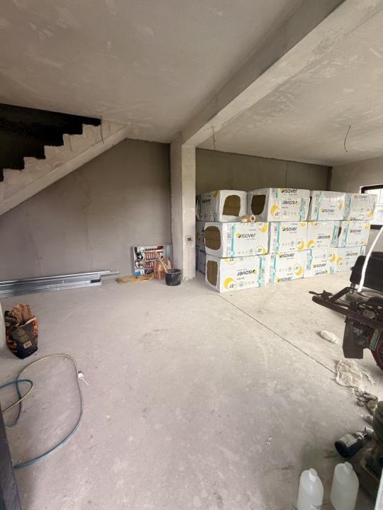 Duplex P+1E cu supanta, model deosebit, 4 camere, 4 bai - Dumbravita