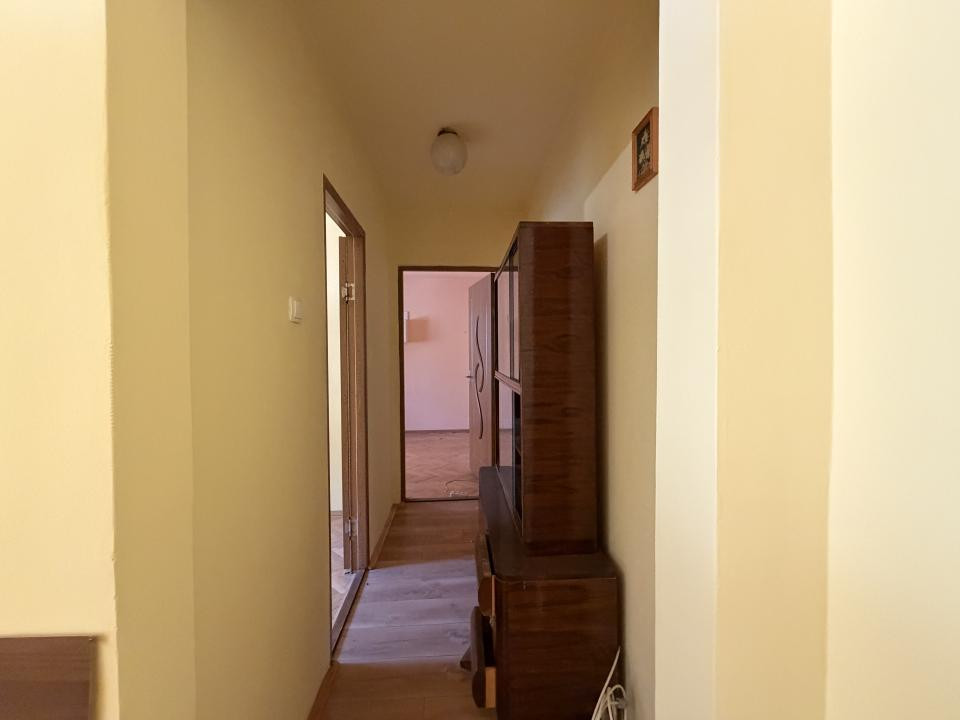 Apartament 2 camere, semidecomandat, 55 mp utili, etaj 1 - Circumvalatiunii