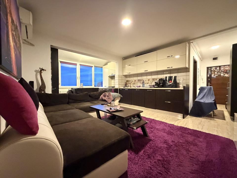 Apartament 3 camere, 57mp utili, semi-decomandat - zona Soarelui 