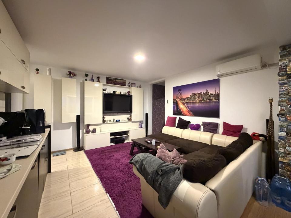 Apartament 3 camere, 57mp utili, semi-decomandat - zona Soarelui 