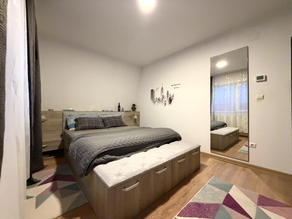 Apartament 3 camere, 57mp utili, semi-decomandat - zona Soarelui 