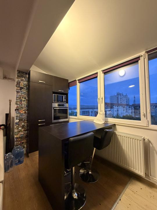 Apartament 3 camere, 57mp utili, semi-decomandat - zona Soarelui 