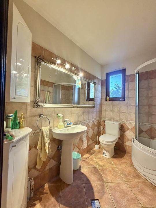 Casa individuala, 160mp utili, 1050mp teren in Sanmihaiul Roman 