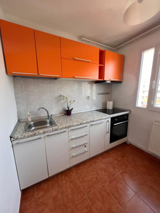 Apartament cu 2 camere, decomandat - Gheorghe Lazar
