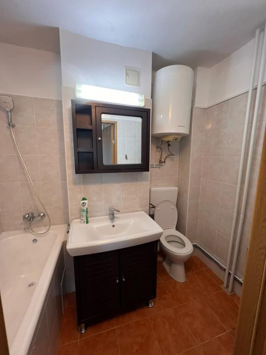 Apartament cu 2 camere, decomandat - Gheorghe Lazar