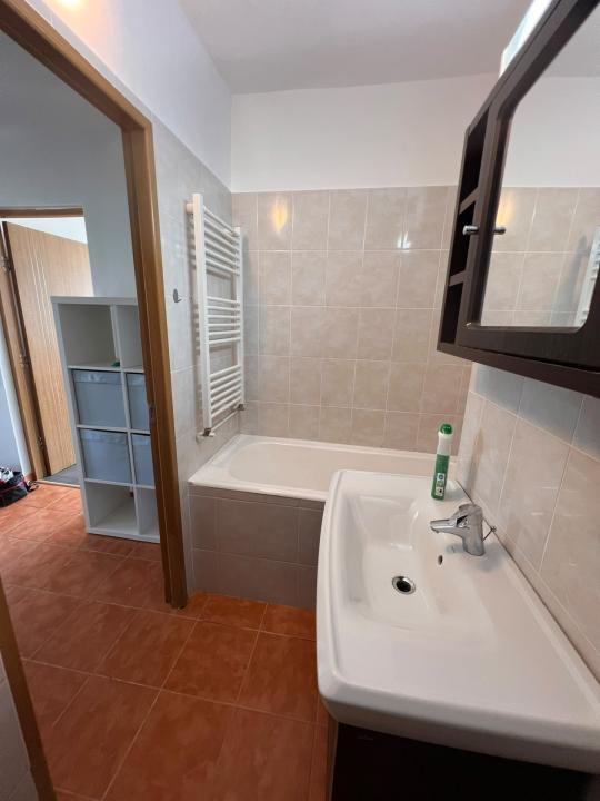 Apartament cu 2 camere, decomandat - Gheorghe Lazar