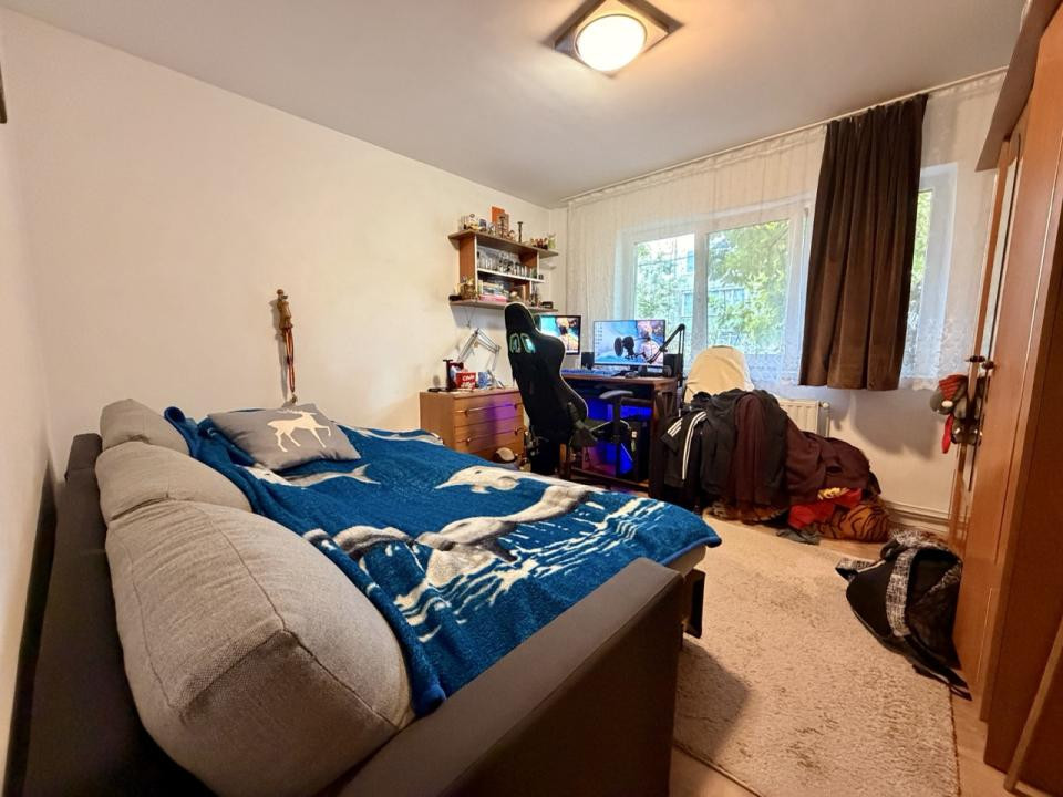 Apartament decomandat, 3 camere - zona Lipovei