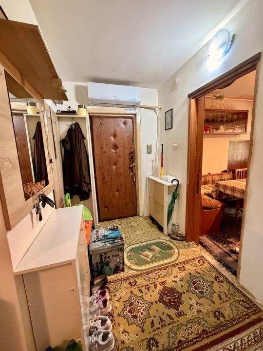 Apartament decomandat, 3 camere - zona Lipovei
