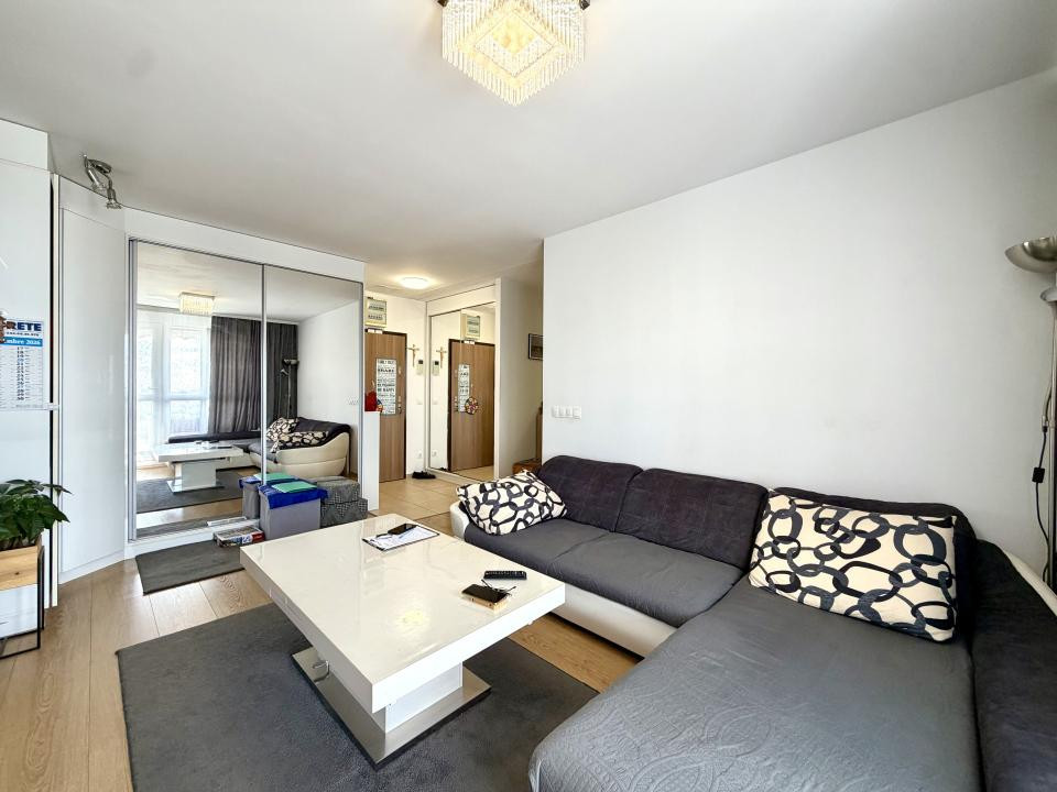 Apartament, 3 camere, 69 mp utili, 8/11 - zona Lipovei