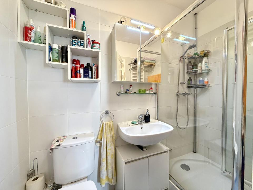 Apartament, 3 camere, 69 mp utili, 8/11 - zona Lipovei
