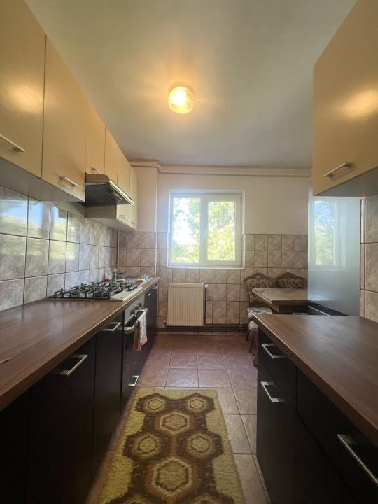 Apartament 3 camere, 65 mp utili, etaj 2, centrala proprie - Cetatii