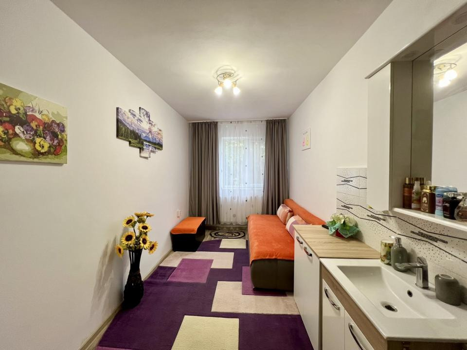 Garsoniera, 11 mp, etaj 1 - Zona Dambovita