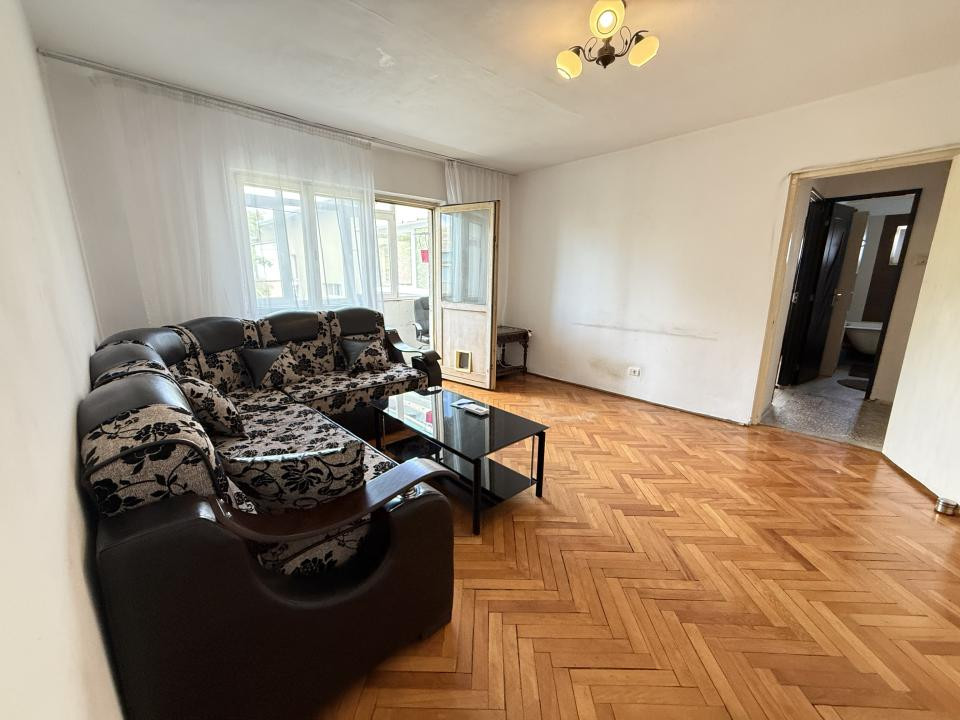 Apartament 2 camere, semidecomandat, 52 mp - Dambovita
