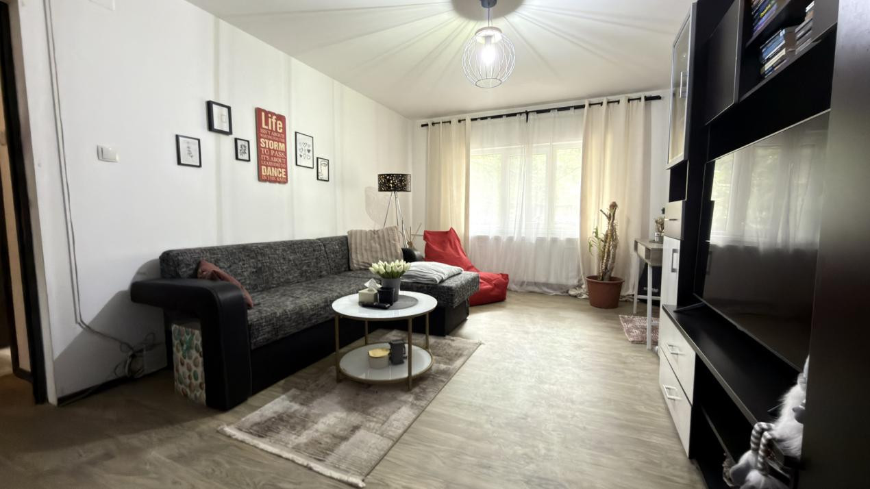 Apartament 70mp utili, 3 camere, 2 bai, parter - zona Torontal
