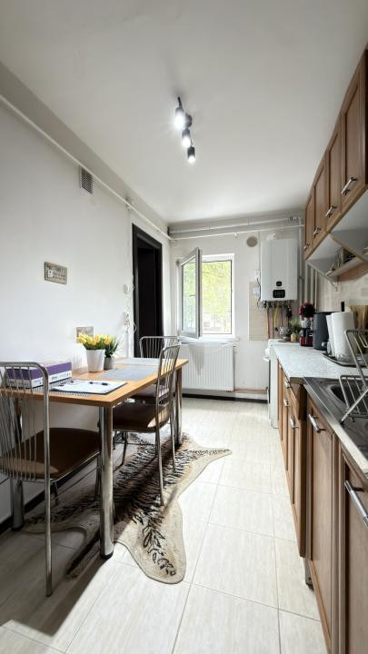 Apartament 70mp utili, 3 camere, 2 bai, parter - zona Torontal