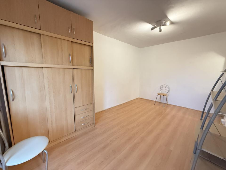 Apartament cu o camera, renovat, etaj 1 - Iosefin-Dambovita