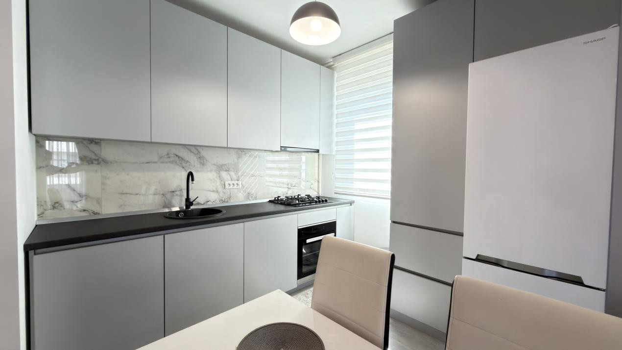 Apartament 3 camere, 2 bai, 72mp utili, 26mp balcon - Dumbravita