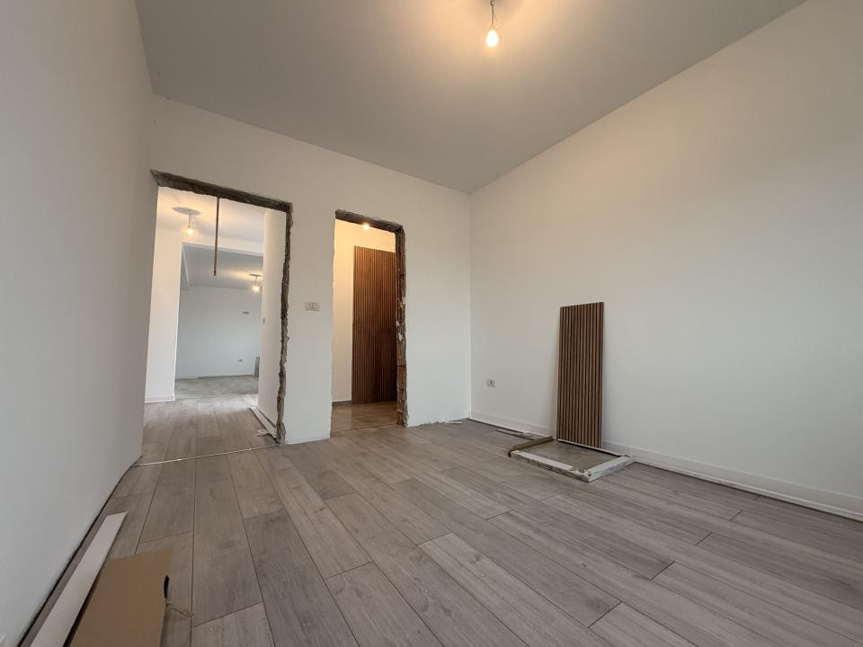 Duplex cu 3 camere, 80 mp utili, 16 mp terasa, 463 mp teren - Sag