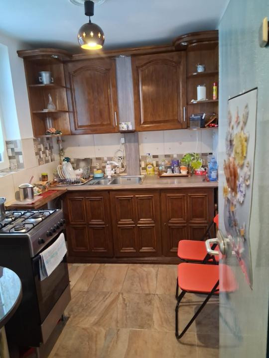 Apartament 2 camere, semidecomandat, 43 mp utili, etajul 1 - Brancoveanu