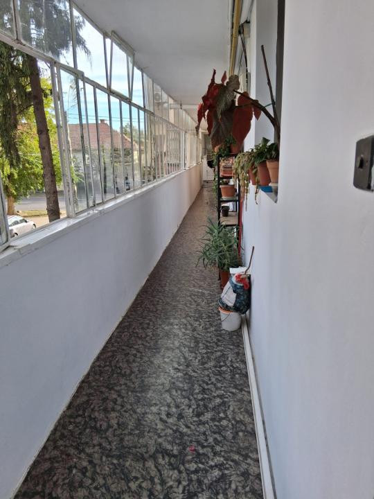 Apartament 2 camere, semidecomandat, 43 mp utili, etajul 1 - Brancoveanu