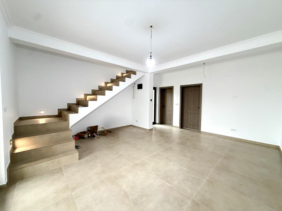 Duplex elegant, 3 camere, 88 mp utili, 330 mp teren - Sanandrei