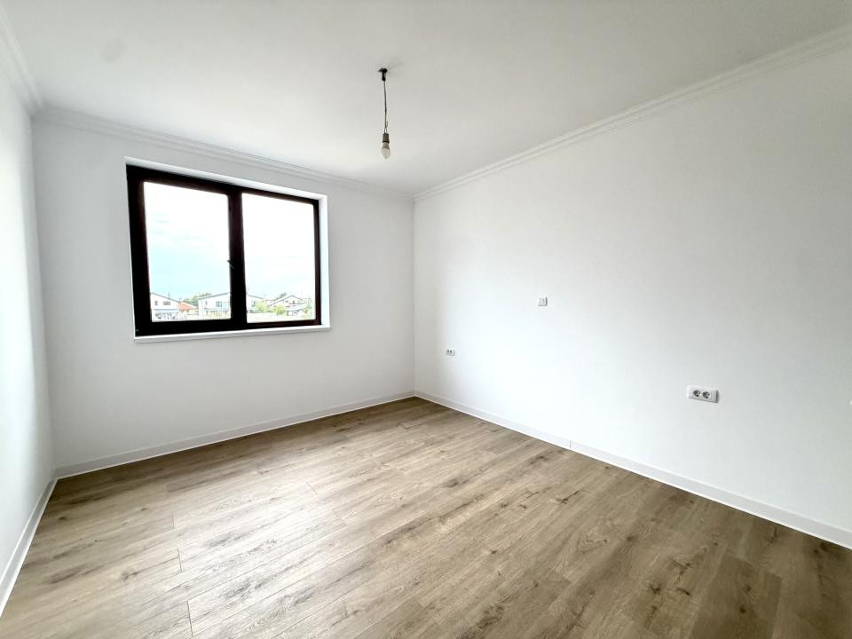 Duplex elegant, 3 camere, 88 mp utili, 330 mp teren - Sanandrei