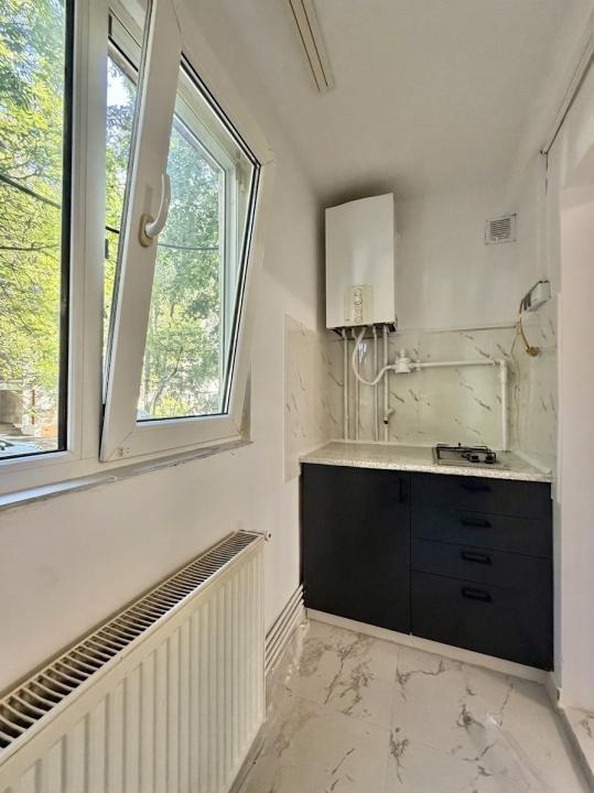 Garsoniera renovata, parter, zona Lipovei 