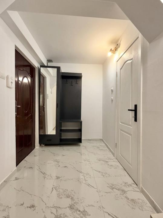 Garsoniera renovata, parter, zona Lipovei 