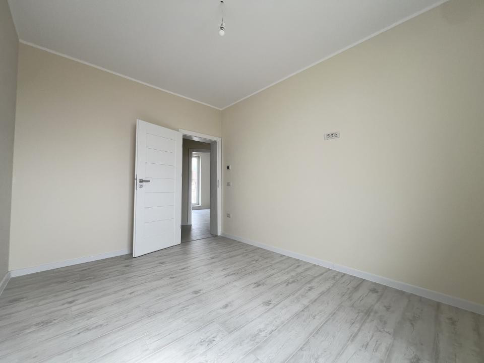  Duplex elegant, 4 camere, 97 mp utili, 270 mp teren - Giroc