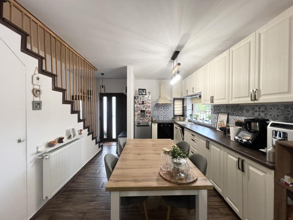  Duplex elegant, 3 camere, 65 mp utili, 140 mp teren - Torontalului