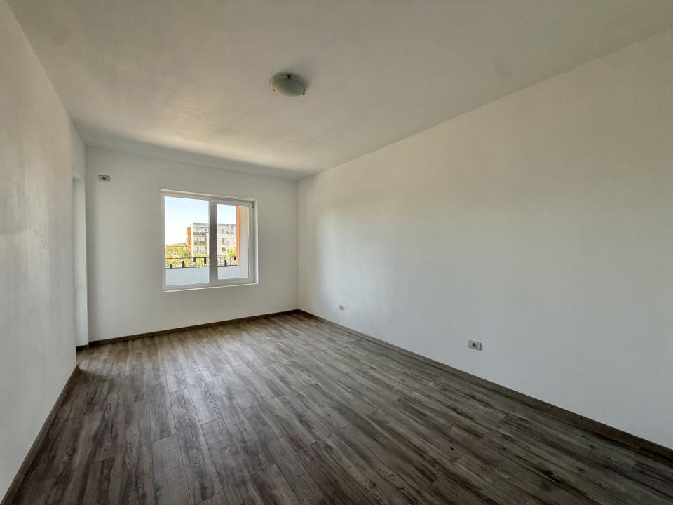 Apartament 2 camere, decomandat, etaj 1, terasa 20mp in Giroc 