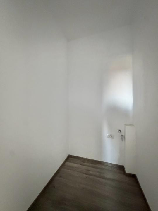 Apartament 2 camere, decomandat, parter, terasa 20mp in Giroc 