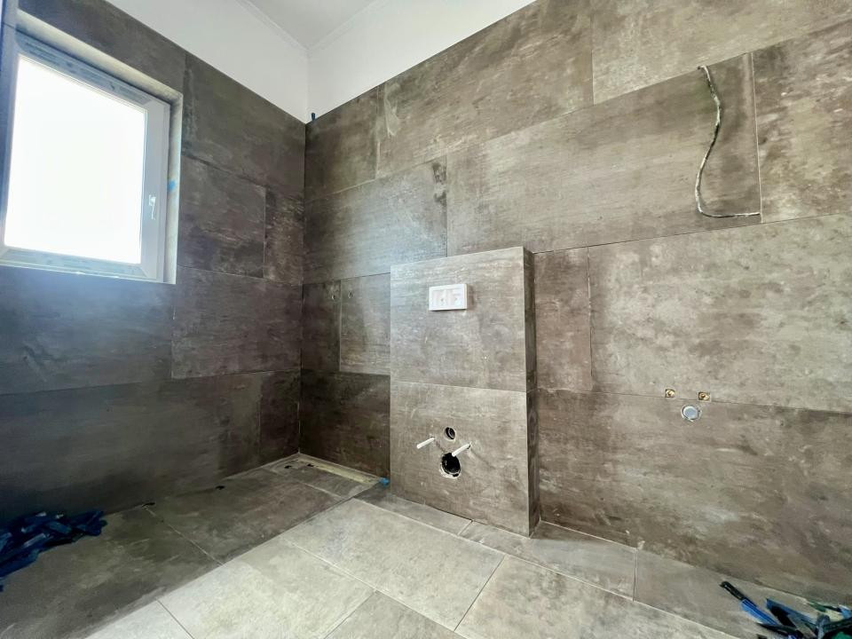 Triplex modern, 4 camere, 103 mp utili, 316 mp teren - Zona Sacalaz