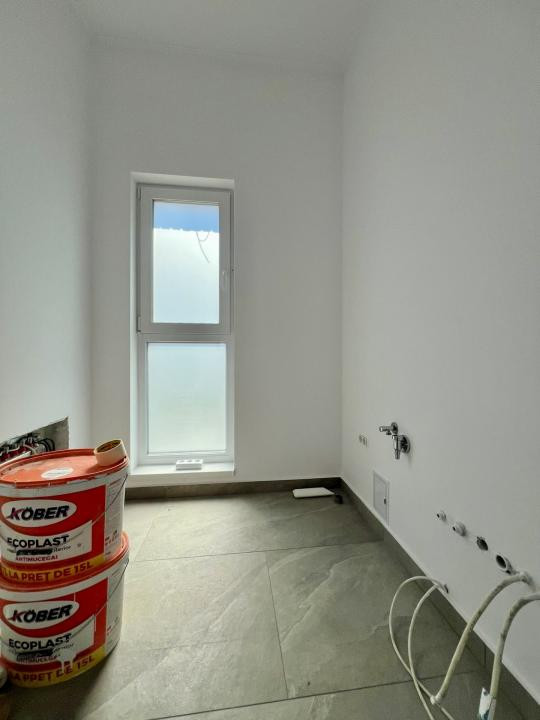 Triplex modern, 3 camere, 80 mp utili, 216 mp teren - Zona Sacalaz