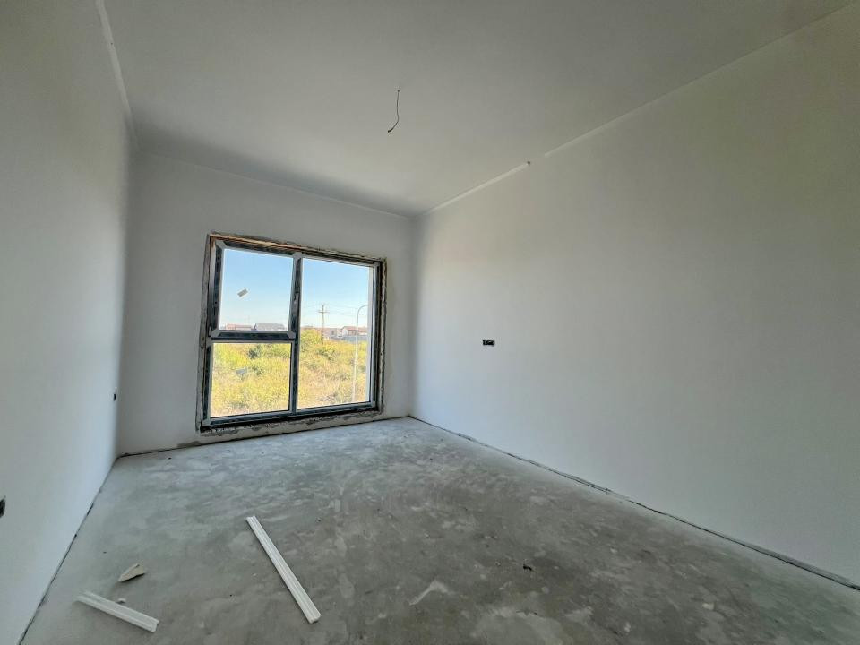 Triplex modern, 4 camere, 103 mp utili, 316 mp teren - Zona Sacalaz