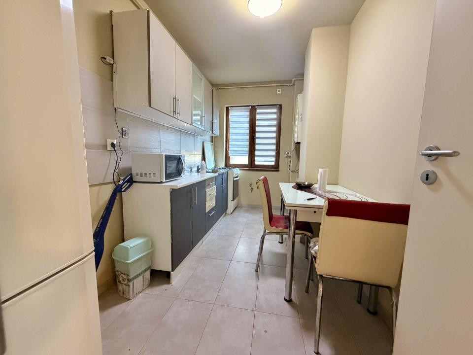 Apartament spatios cu o camera si loc de parcare -Torontalului