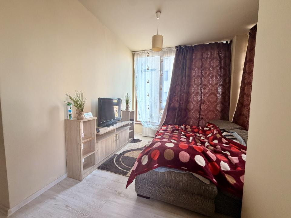Apartament spatios cu o camera si loc de parcare -Torontalului