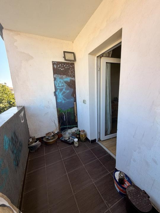 Apartament 3 camere decomandat - Lipovei