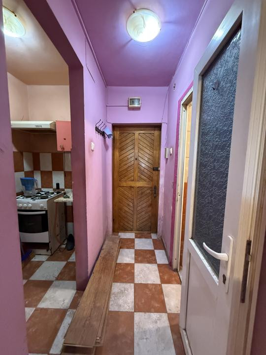 Apartament cu o camera, 22 mp utili, parter - COMPLEXUL STUDENTESC
